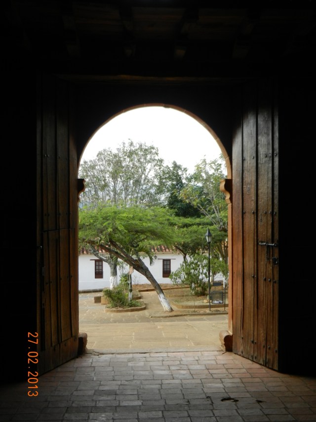 Église champêtre. J'ai un faible particulier pour cette photo qui capte selon moi toute la beauté des lieux.