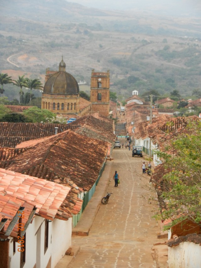 Vue typiqye et splendide de Baricharra (env. 400km au nord de Bogota)