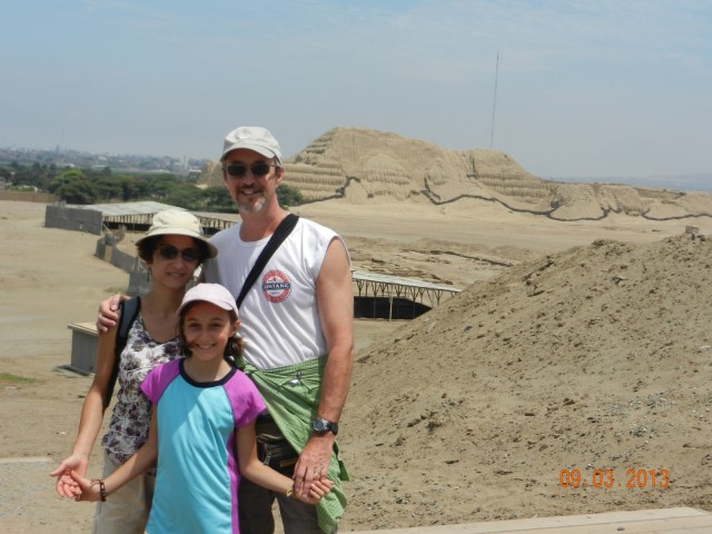 Un autre temple fermée en arrière-plan, le Huaca des Sol.