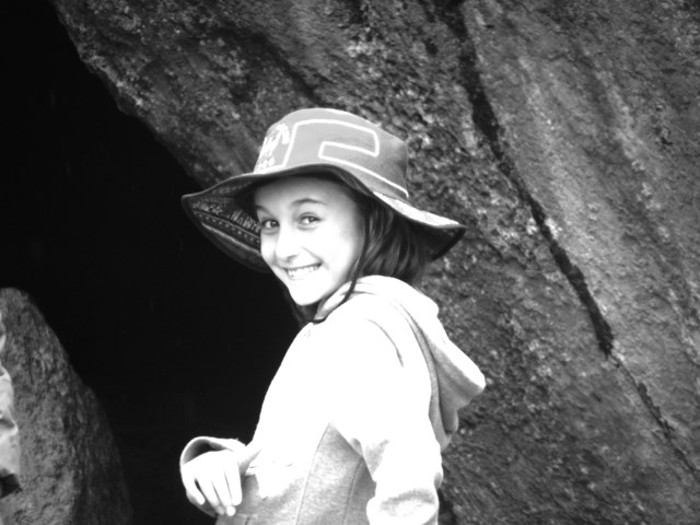 Yasmina dans les ruines. Une photo coup de coeur.