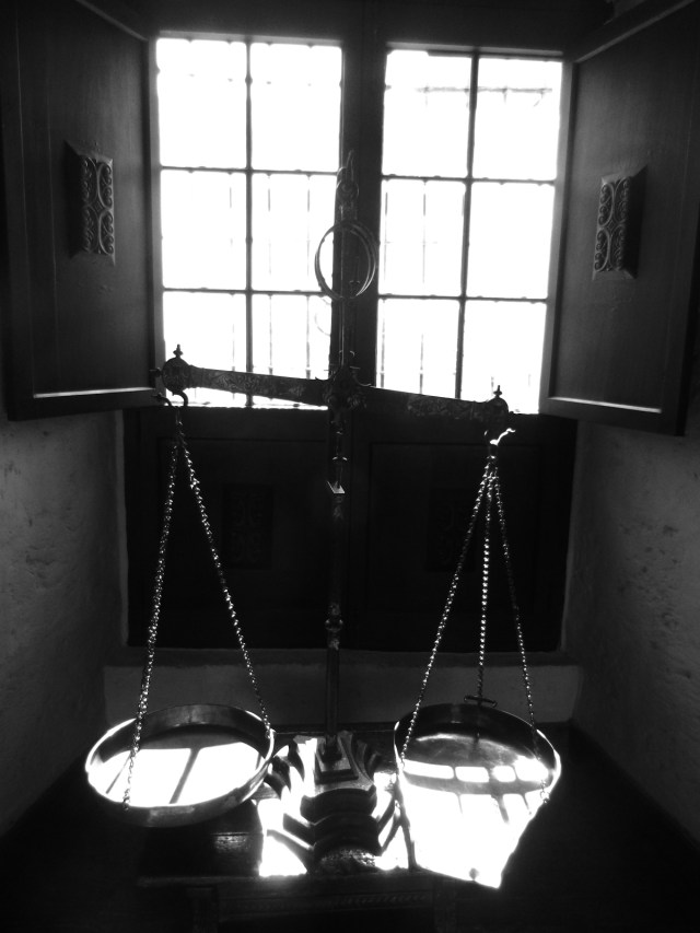 Une photo en N. & B. que j'aime particulièrement. Prise dans une maison coloniale.